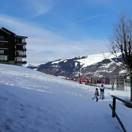 Lägenhet Fonctionnel Pres Des Pistes Avec Kitchenette Et Parking - Fr-1-181-2548 *