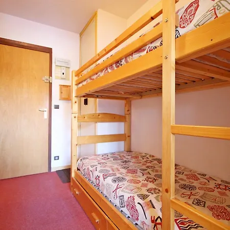 Apartment Fonctionnel Pres Des Pistes Avec Kitchenette Et Parking - Fr-1-181-2548 La Plagne